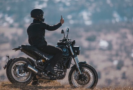 Qjmotor 550 Sport Nueva Moto Bicilindrica 50 Cv 004