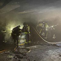 Todo lo que sabemos hasta ahora del incendio de coches en un garaje que se cobró la vida de dos bomberos en Alcorcón
