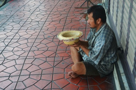 Beggar 1016678 960 720