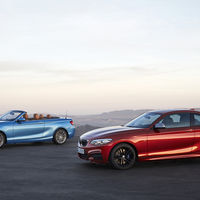 El renovado BMW Serie 2 Coupé está a la venta desde 31.800 euros y el Cabrio desde 38.100 euros 