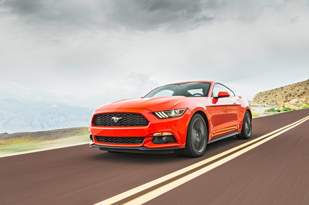 Ford Mustang Naranja