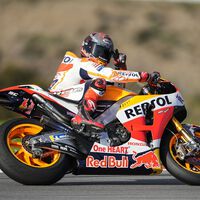 Marc Márquez vuelve a subirse a una 'MotoGP' de calle 84 días después de su episodio de dipoplía