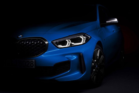 El BMW Serie 1 2020 asoma la mirada previo a su debut este mismo mes