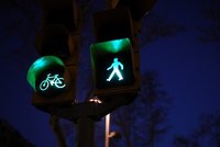Apagar los semáforos para ahorrar; aquí hay hueco para innovar