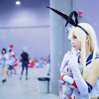 Los juegos románticos para móvil son un fenómeno en China. Hay jóvenes contratando cosplayers para tener citas con sus personajes 