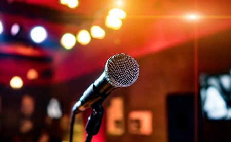 Crea gratis desde esta web tus propias canciones de karaoke