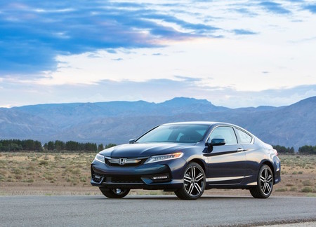 Honda le canta "Las Golondrinas" al Accord Coupé, la siguiente generación sólo llegará como sedán
