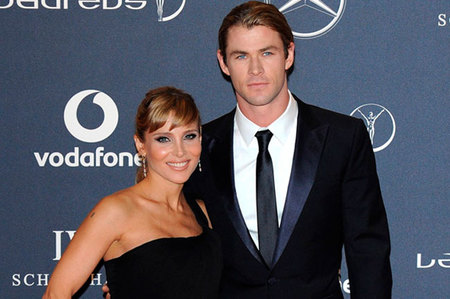 ¡Mini Pataky a la vista! Chris Hemsworth tendrá dos mujeres en su vida