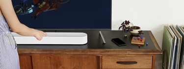 Sonos Beam, así es el nuevo altavoz inteligente de la marca que llega con AirPlay 2 y Alexa