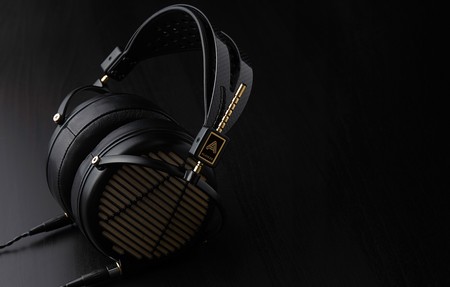 Audeze LCD-4z, unos auriculares HiFi de alta gama que llegan preparados para tu reproductor portátil