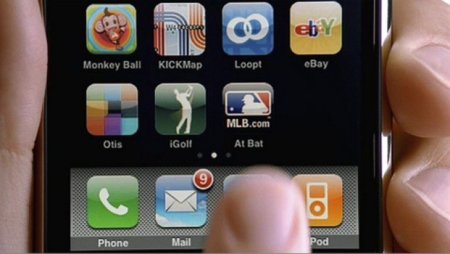 Jobs promete solucionar los problemas del iPhone 3G con iOS 4 en una actualización inminente