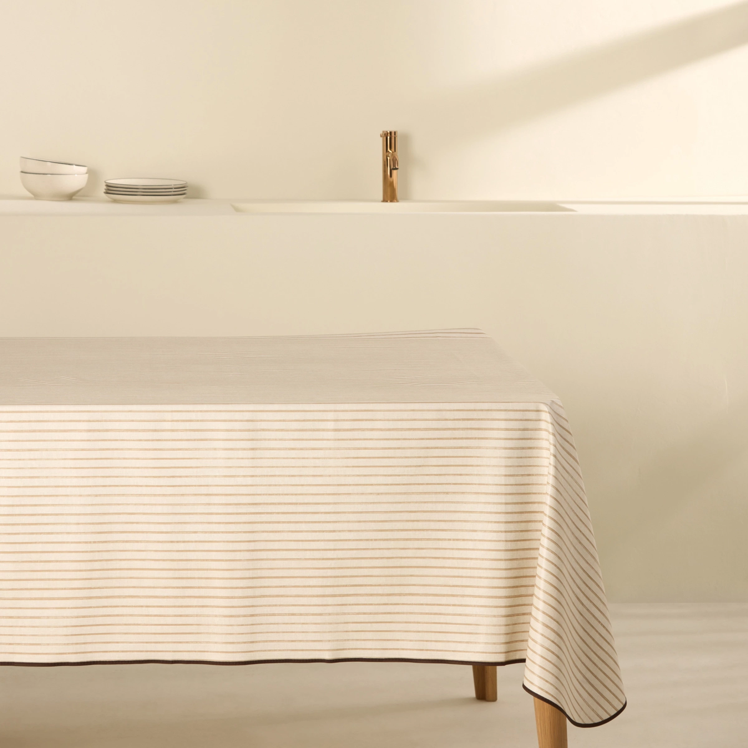 Basics El Corte Inglés - Mantel antimanchas PVC Rayas Basics El Corte Inglés.