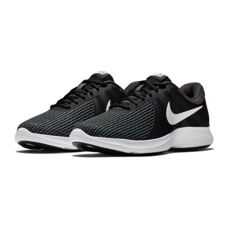 Zapatillas Nike Tanjun y Nike Revolution 4 rebajadas este puente en eBay:  desde 36,95 euros