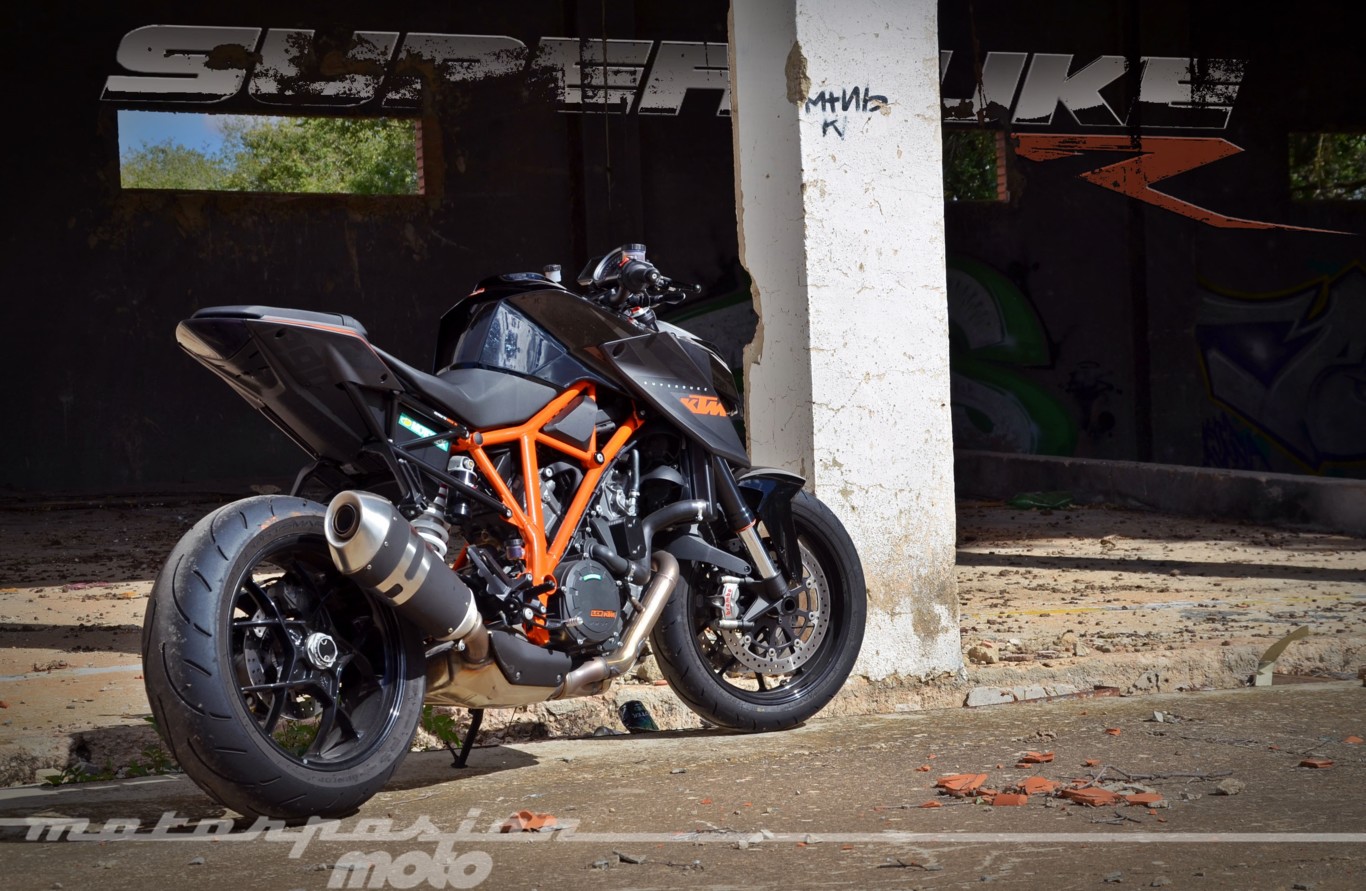 KTM 1290 Super Duke R, removiendo conciencias en carretera abierta y más allá