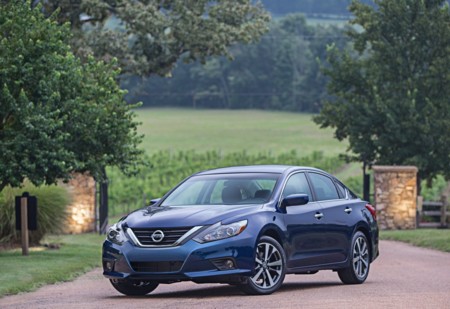 Nissan Altima 2017 Precios Versiones Y Equipamiento En México