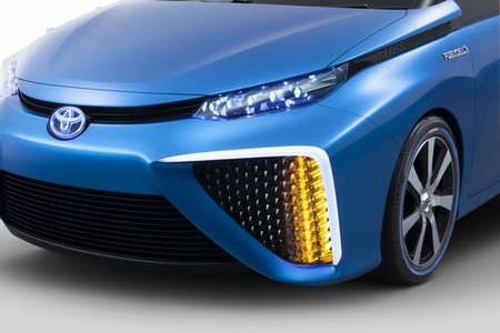 Toyota espera vender entre 5.000 y 10.000 coches a hidrógeno a principios de 2015