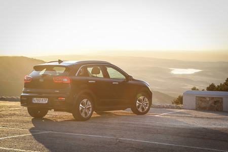 Kia e-Niro lateral trasera