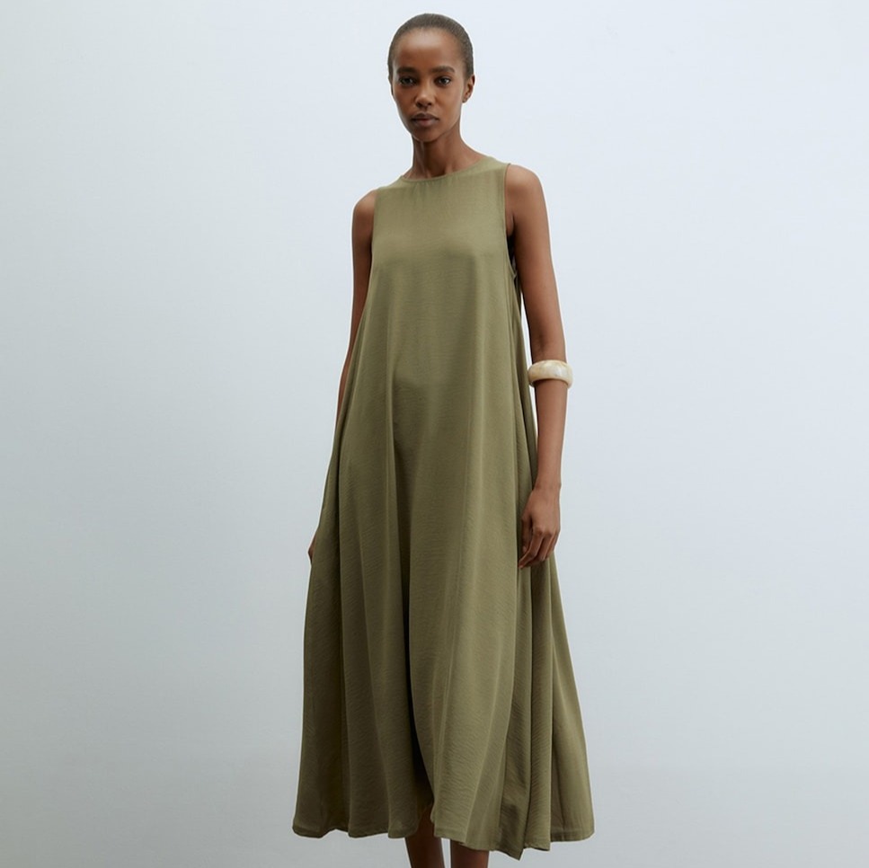 Sfera
Vestido fluido