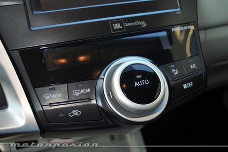 Mando climatización Toyota Prius+
