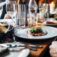 A vueltas con los gastos de manutención y suministro: UPTA reclama que todos los autónomos puedan deducirse estos gastos en su declaración