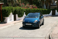Fiat Punto 1.3 Multijet Dualogic, prueba (equipamiento, versiones y seguridad)