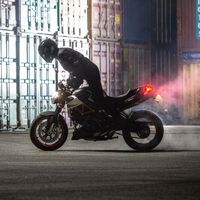 Una histórica marca de motos italiana está a punto de renacer, y su primera moto será una naked china de 900 cc