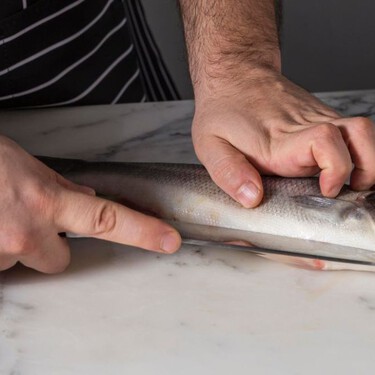 Aprende a filetear pescado como un experto con los trucos del Chef Benito Molina para esta Cuaresma 2026