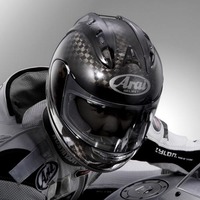 Arai RX-7 RC, protección al estilo de la F1