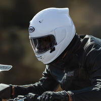 Los cascos Arai tienen forma de huevo por una razón tan importante que salva vidas