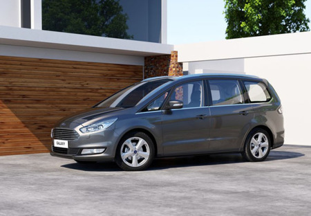 Ford Galaxy, o cómo los europeos le enseñan a hacer minivanes a los americanos
