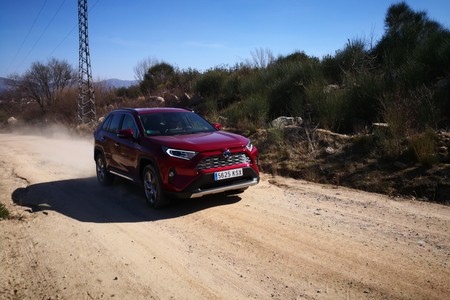Para los amantes del aire libre: os presentamos el Toyota RAV4