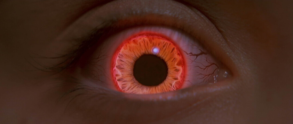 John Carpenter fue muy infravalorado en los noventa. Hoy en TV, una de sus joyas de culto del terror sobrenatural