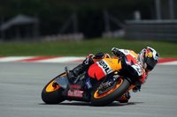 MotoGP 2011, día 2 en Sepang: Dani Pedrosa manda, Spies segundo