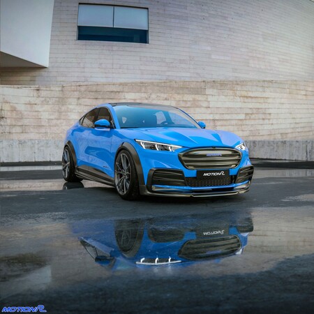 Ford Mustang Mach-E by Motion R Design: por si quieres un look llamativo con muchos detalles de deportivo