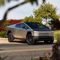 Su Tesla Cybertruck con solo seis meses empieza a perder aceite. Ahora tiene que pagar una reparación de más de 7.000 dólares porque no lo cubre la garantía ni el seguro 