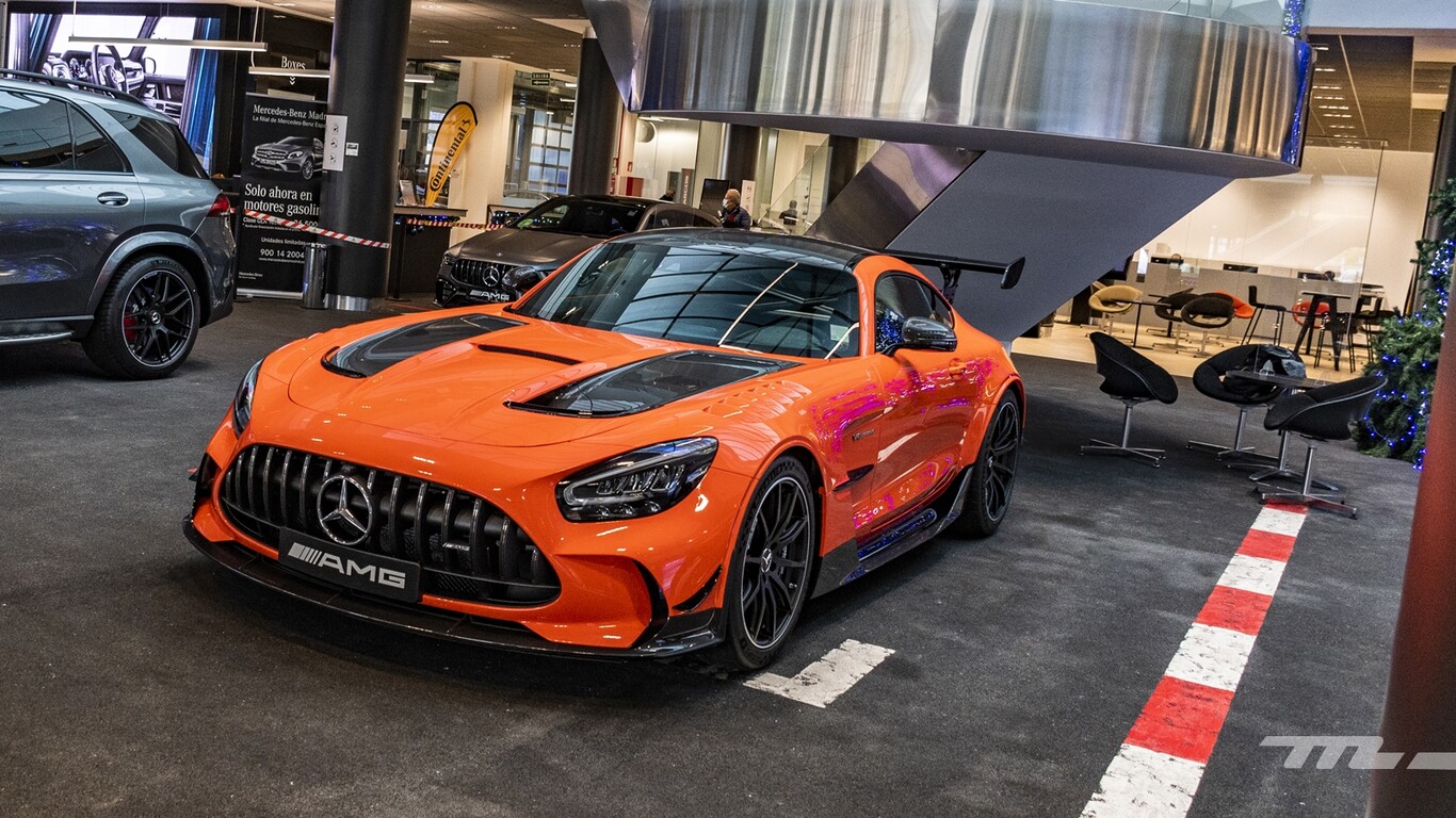 Primer contacto con el Mercedes-AMG GT Black Series: sí, se siente un coche de carreras que asusta incluso en parado