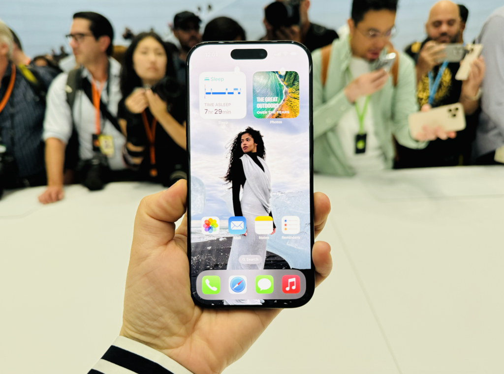 iPhone 16 Pro y 16 Pro Max, primeras impresiones: la generación de la continuidad (y eso es bueno para Apple)