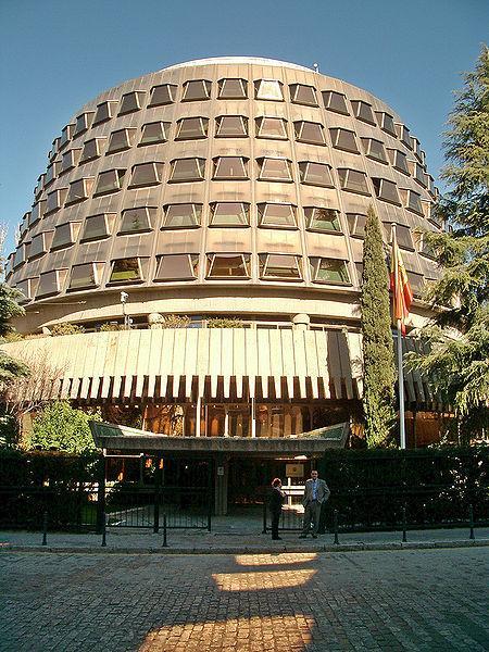 Sinde: 'El Constitucional derogó el deber de Cultura de vigilar la SGAE'
