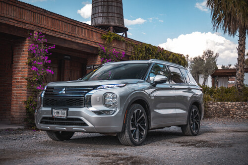 Mitsubishi Outlander PHEV 2023, lo manejemos: 3 formas de electrificación en un solo SUV