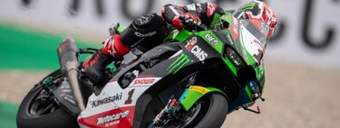 Jonathan Rea recupera el liderato del mundial aprovechando la batalla entre Toprak Razgatlioglu y Scott Redding