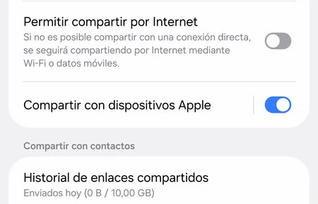 Cuando Quick Share es compatible con AirDrop aparece este menú en los ajustes