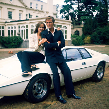 De un almacén polvoriento a la mira de Elon Musk: éste es el coche de James Bond que una pareja compró por 100 dólares