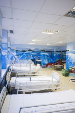 Hospitales de Colores: Disney y el 12 de Octubre de Madrid