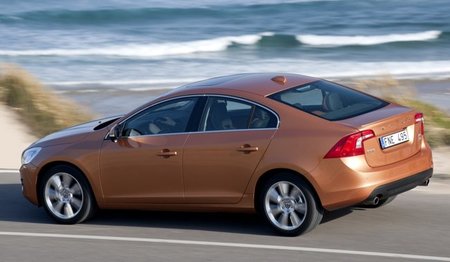 Volvo-S60-trasera