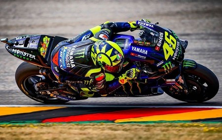 Valentino Rossi valora la retirada después de verse superado por Maverick Viñales en la general de MotoGP