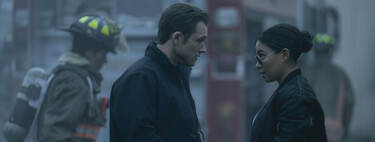 'Smoke' es un thriller oscuro y mordaz que se cuece a fuego lento y no te deja escapar. Para mí, es una de las mejores series del año 