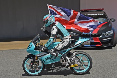 No sin drama, Danny Kent se proclama campeón del mundo de Moto3