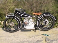 BMW R32 a 1/5 por Pere Tarragó