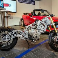 Esta moto con pinta de alien podría adelantar el futuro de las BMW porque está impresa en 3D 