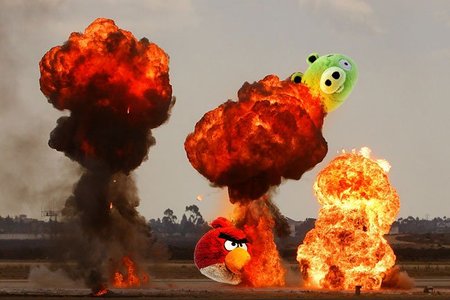 Si Michael Bay hubiese dirigido la película de 'Angry Birds'...